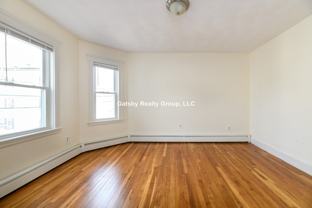 305 Hurley St #2 - Photo 1 of 1