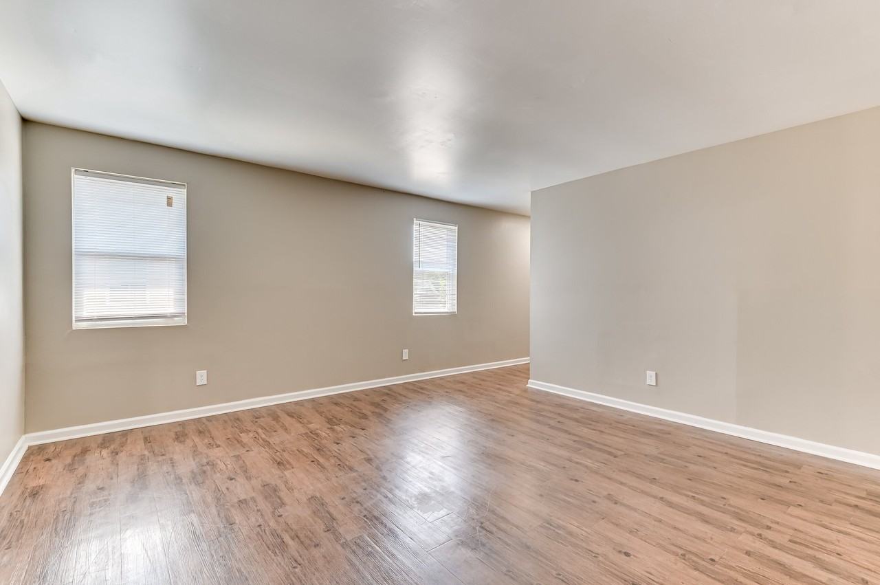 Powderhouse Apartments - Photo 5 of 40