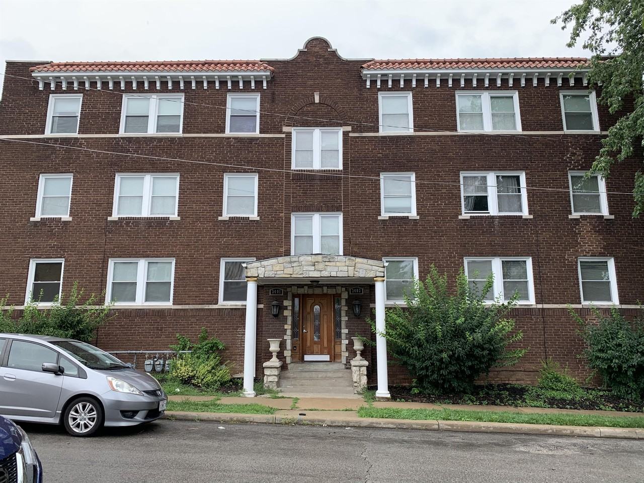 3401 Central Street - Photo 2 of 29