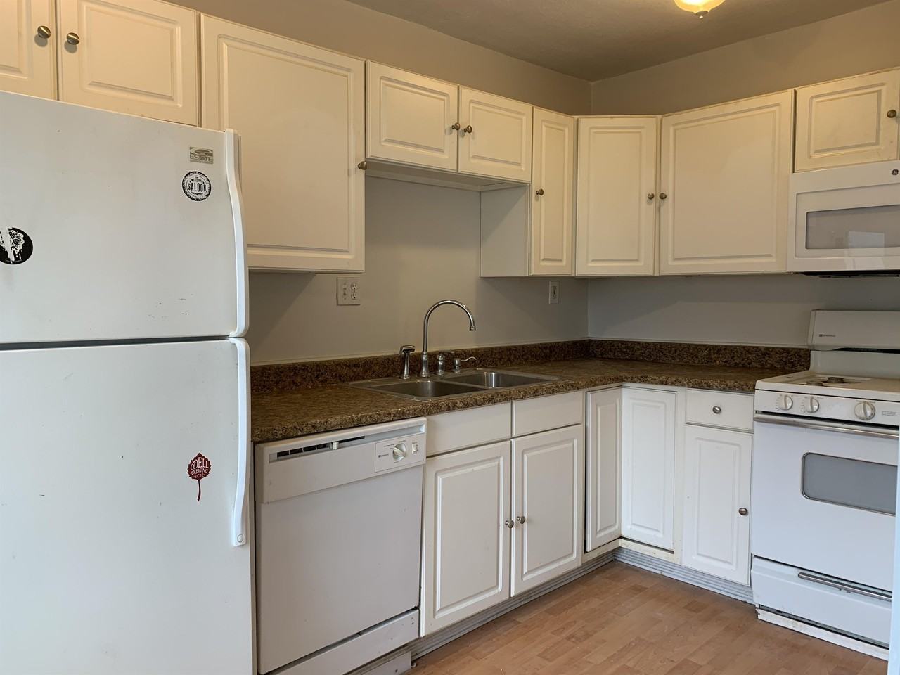 3401 Central Street - Photo 7 of 29