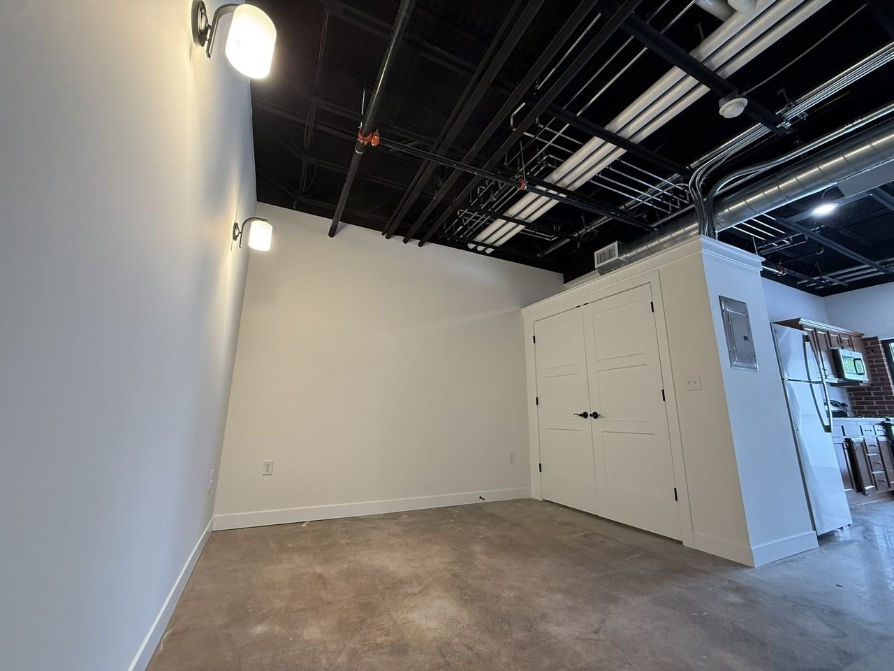 5th & Walnut - Apartments - Photo 6 of 18