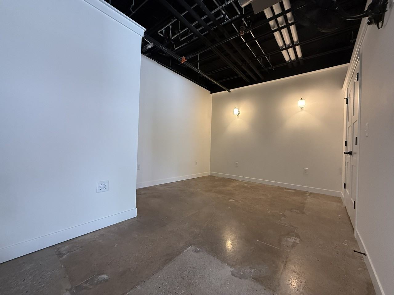 5th & Walnut - Apartments - Photo 5 of 9