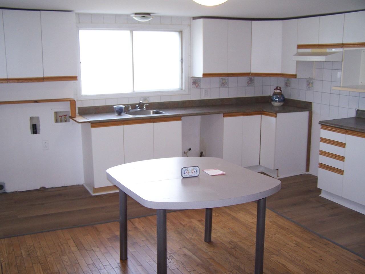 347 Rue Notre Dame - Photo 4 of 6