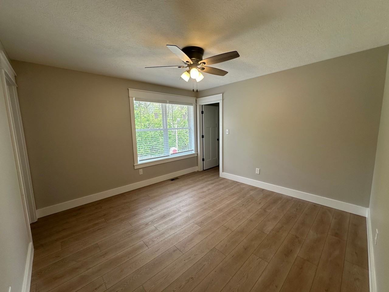 815 N College Ave #2 - Photo 7 of 25