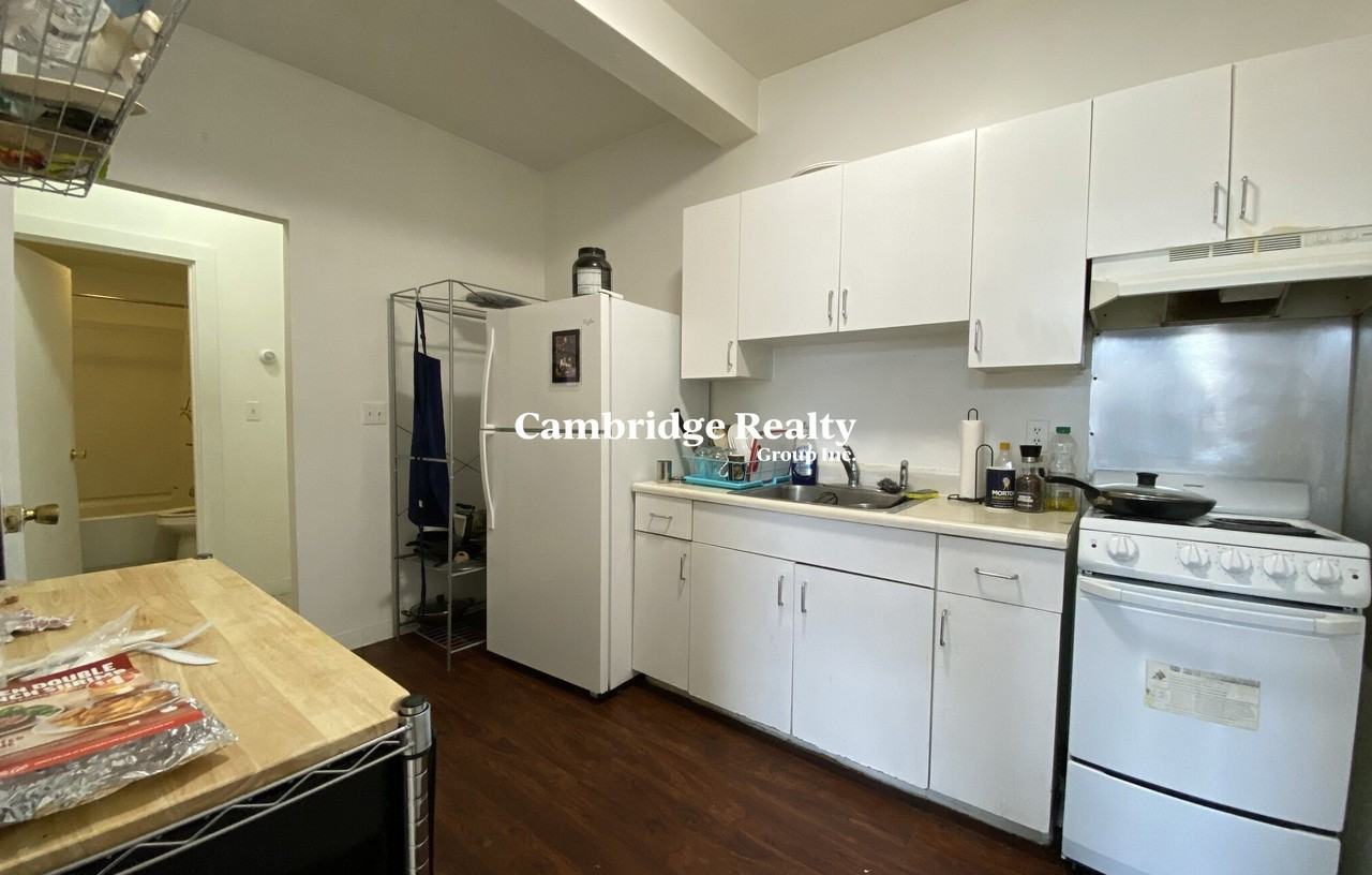 243 Harvard Ave #1T