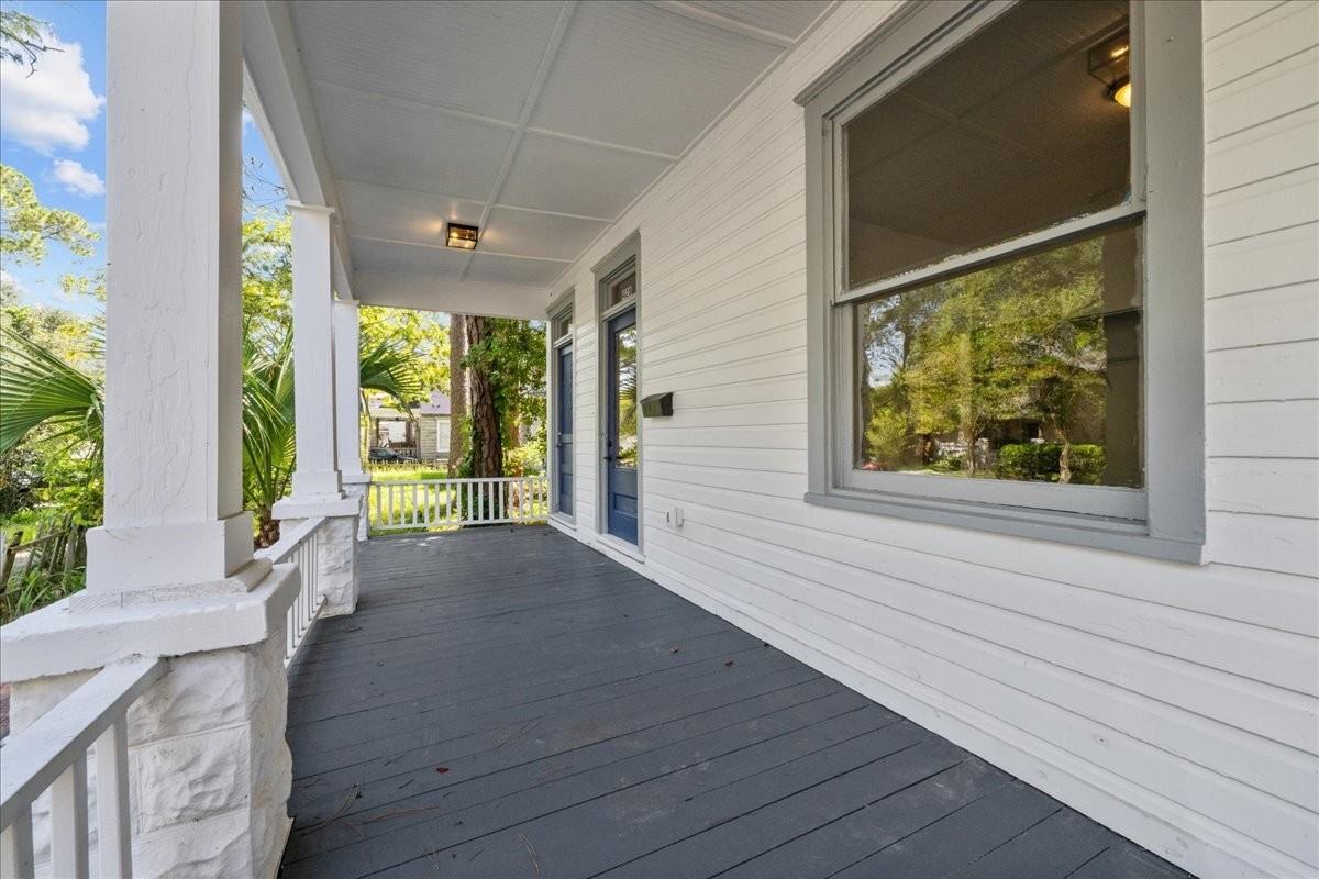 428 East 6th Street - Photo 4 of 26