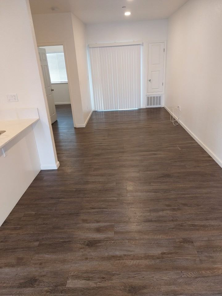 Trailridge Apartment - Photo 5 of 15