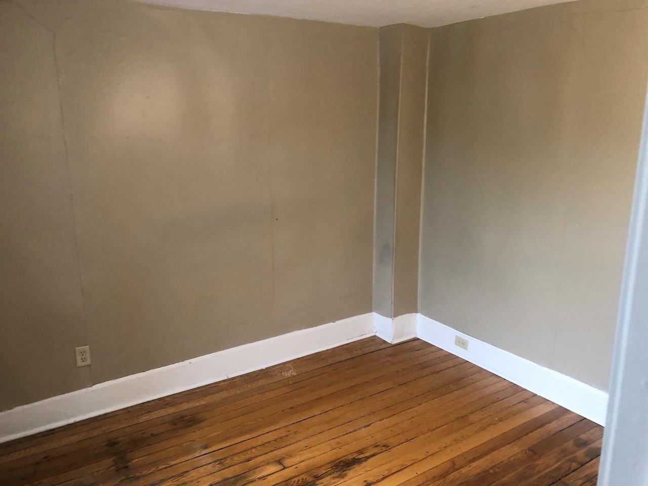 123 1/2 South Main Street - Photo 3 of 43