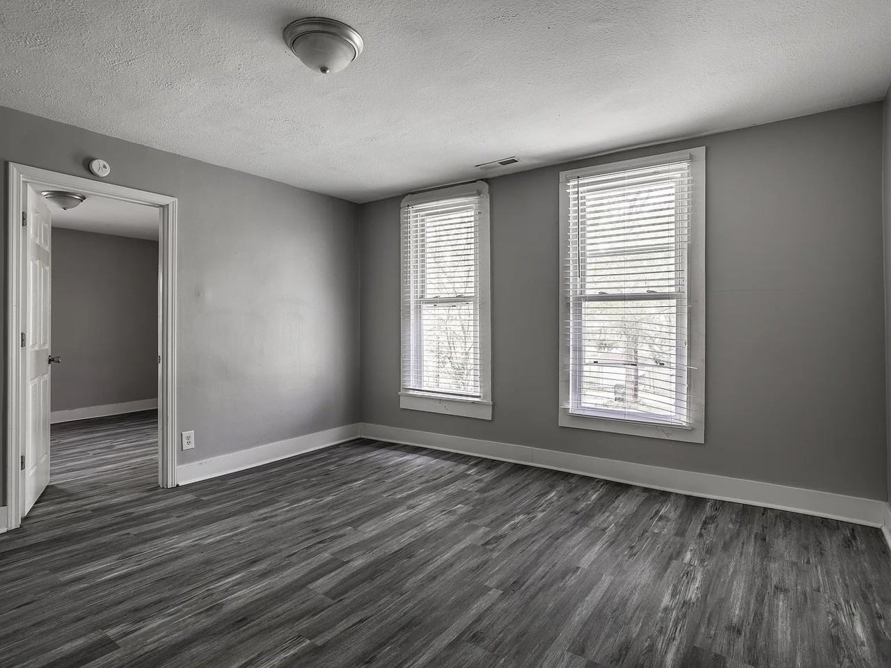 710 King Avenue - Photo 2 of 4