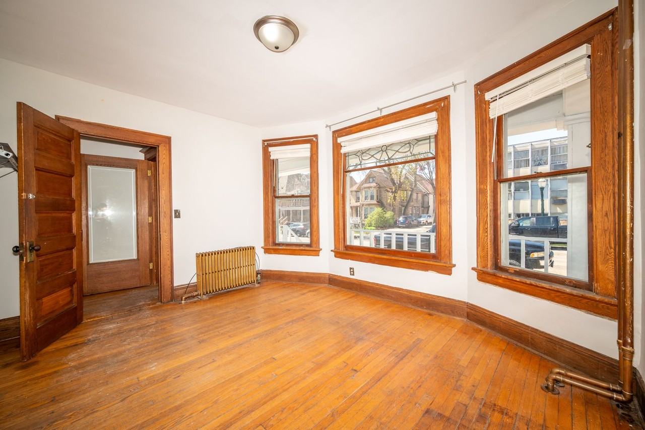 405-407 W Main St - Duplex - Photo 3 of 50