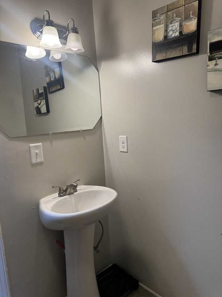 1701 Weststone Drive - Photo 3 of 11