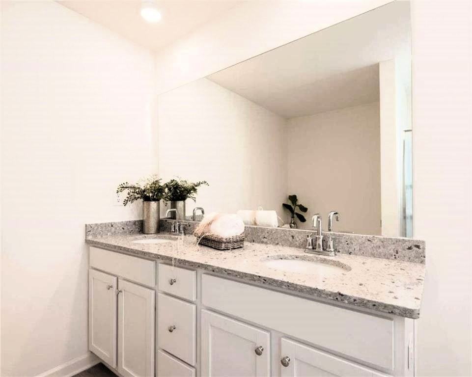 2020 Woodbine Way - Photo 4 of 18