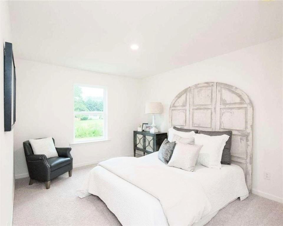 2020 Woodbine Way - Photo 5 of 18
