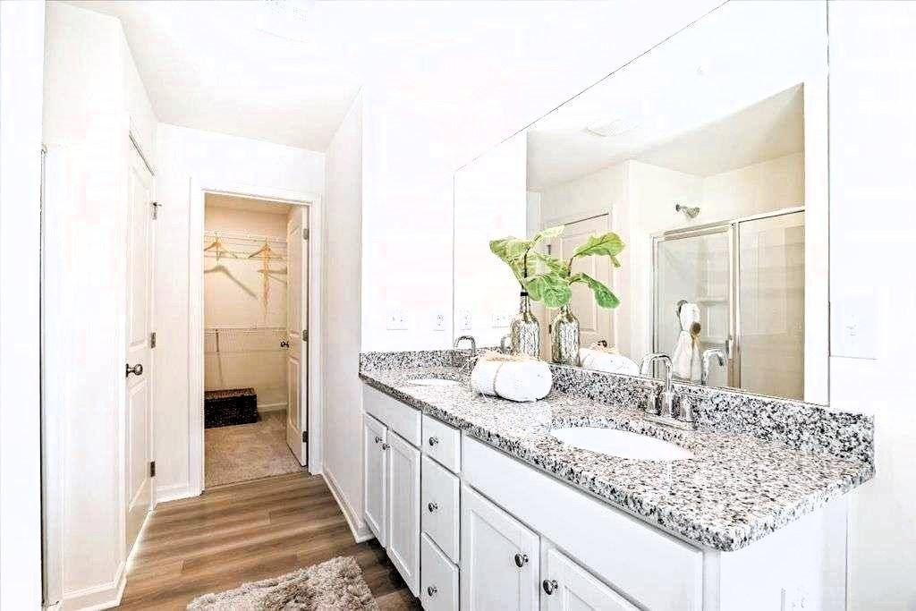 2016 Woodbine Way - Photo 4 of 18