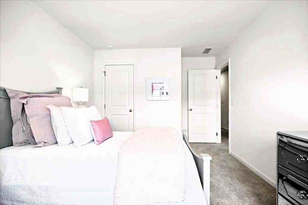 3384 Stella Court - Photo 5 of 18