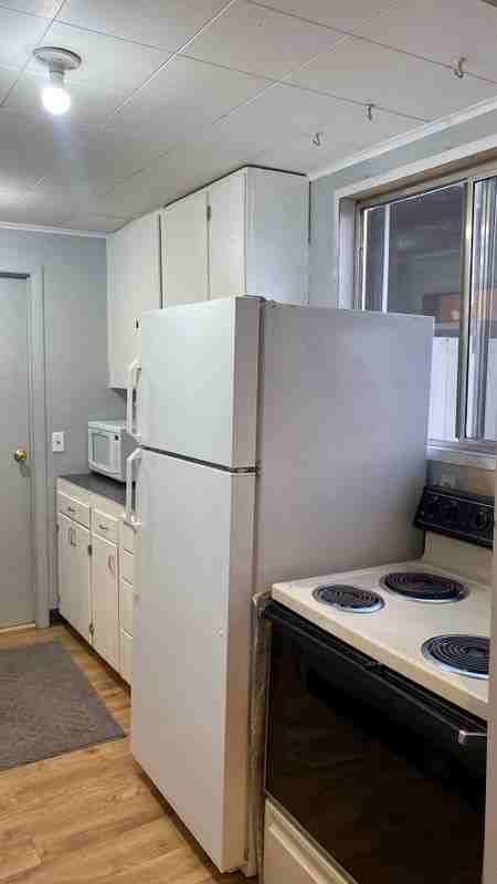 8 31st St Ne - Photo 3 of 7