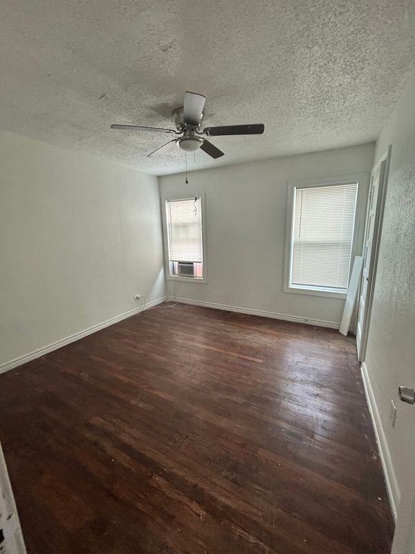 626 Kirk Pl - Photo 2 of 6