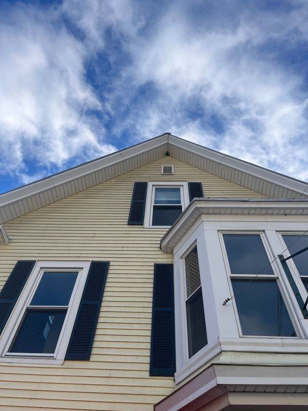 281 Main St
