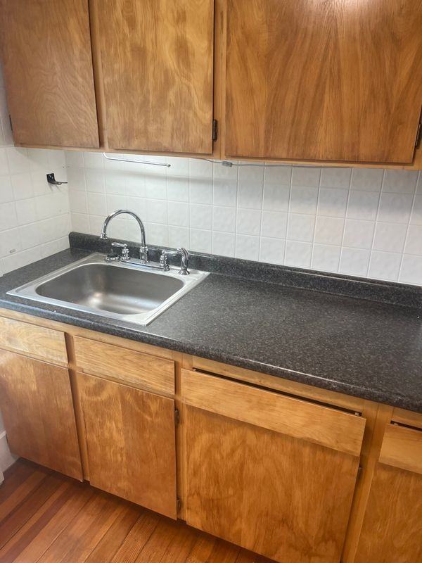 281 Main St - Photo 5 of 8