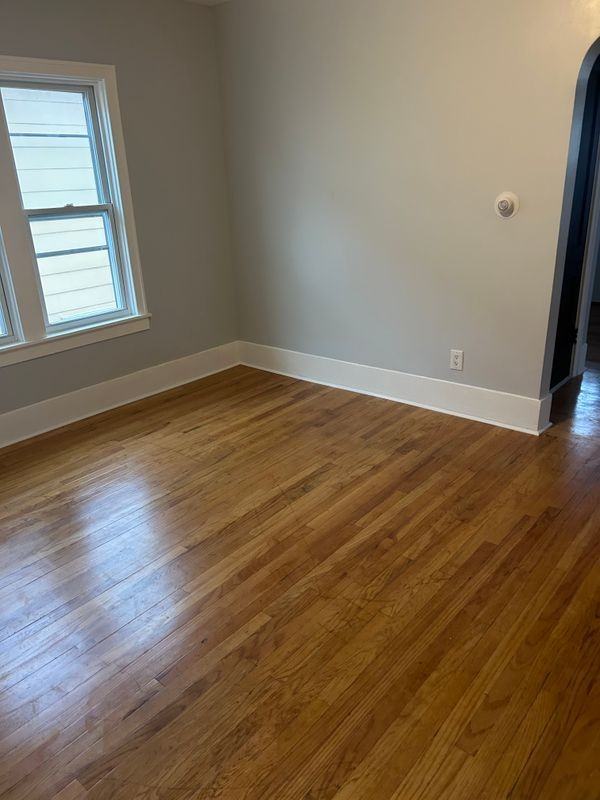 126 Woodruff Ave - Photo 3 of 9