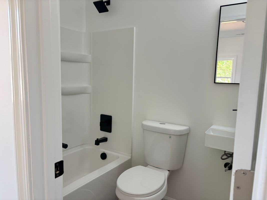 1401 Hanover St - Photo 4 of 12