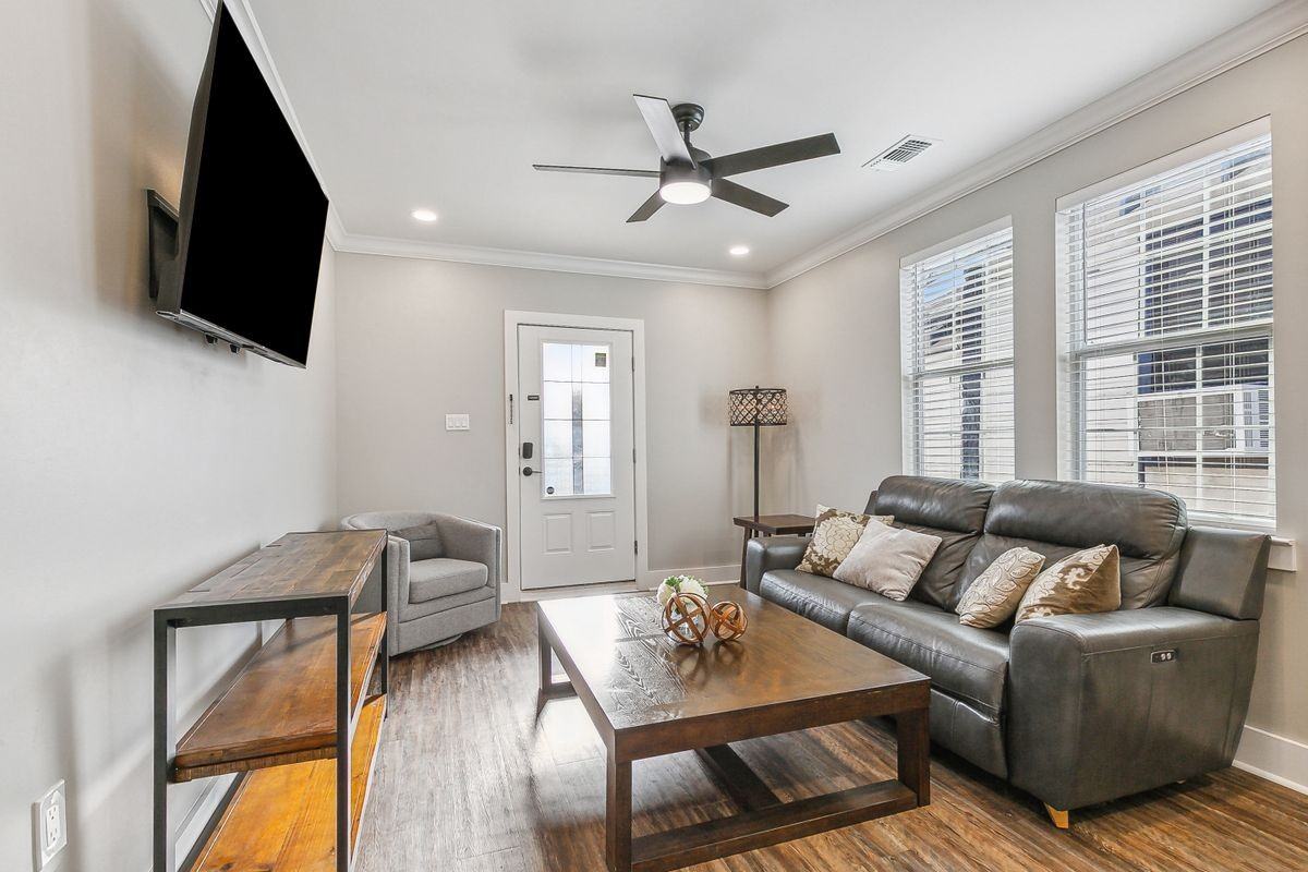 4721 Erato St - Photo 3 of 12