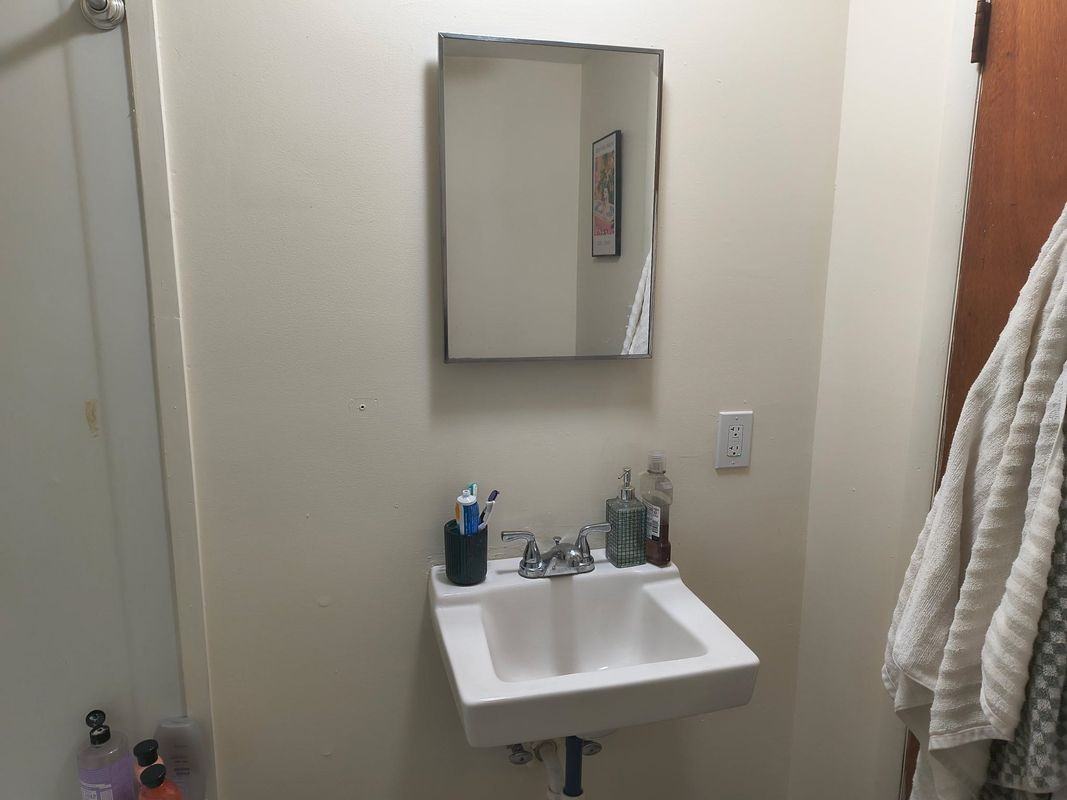 184 N Main St ##2 - Photo 7 of 9