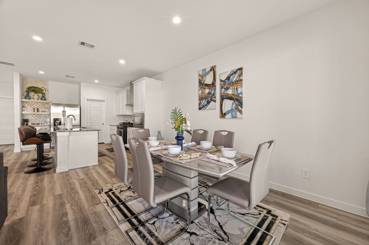 10514 Wellesley Terrace Trl - Photo 6 of 33