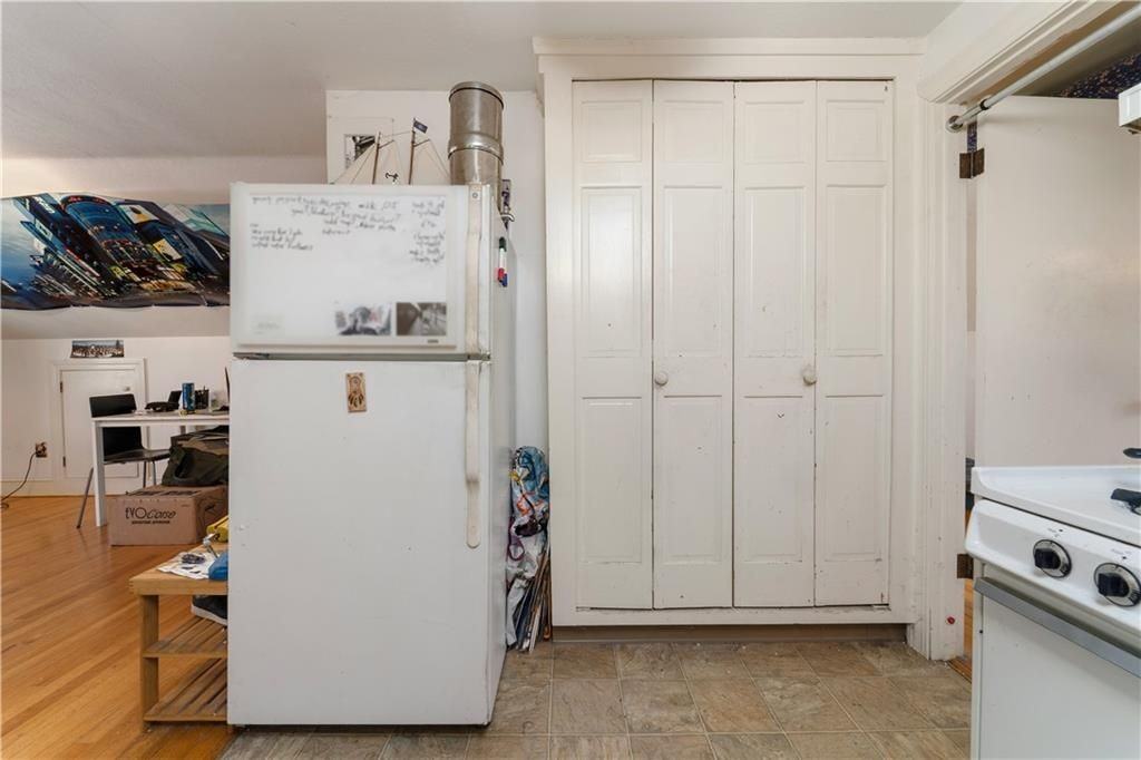 109 John St ##3 - Photo 7 of 15
