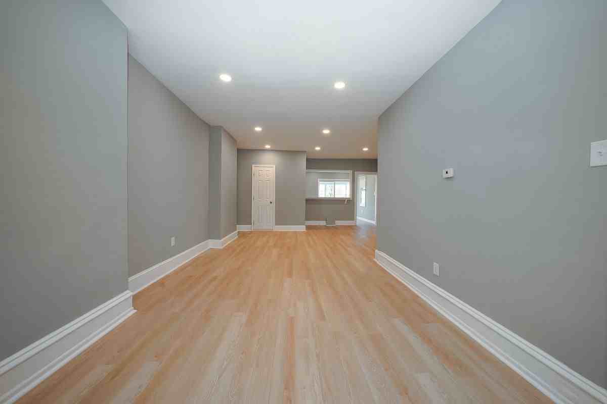 732 Buck Ln - Photo 3 of 30