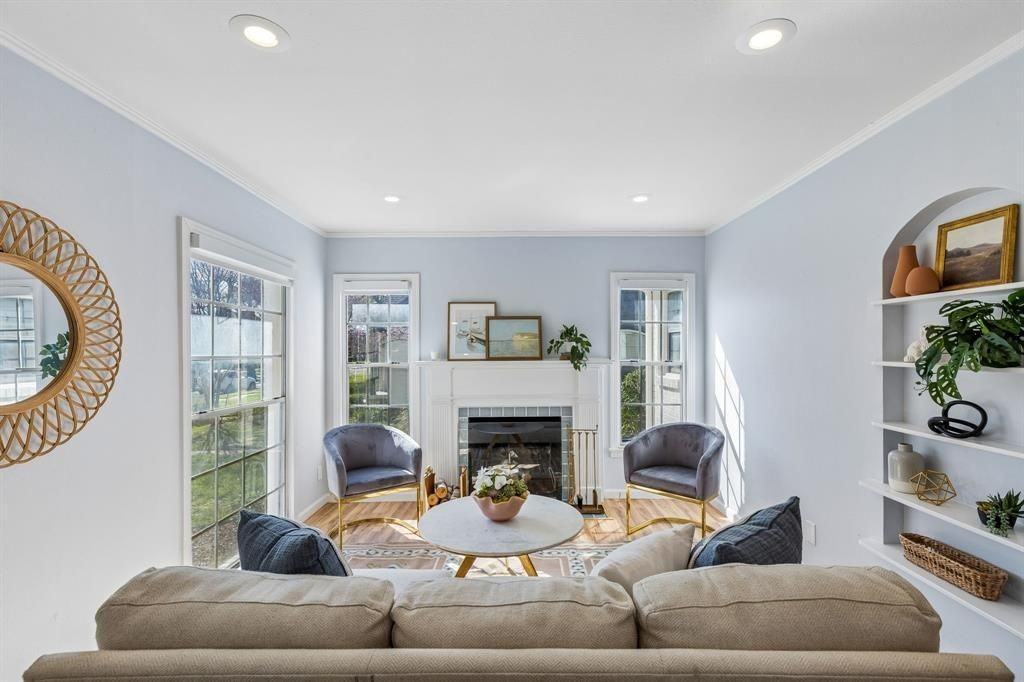 5739 Ellsworth Ave - Photo 2 of 11