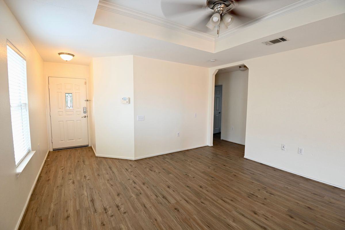 5820 Angel Dr - Photo 2 of 5