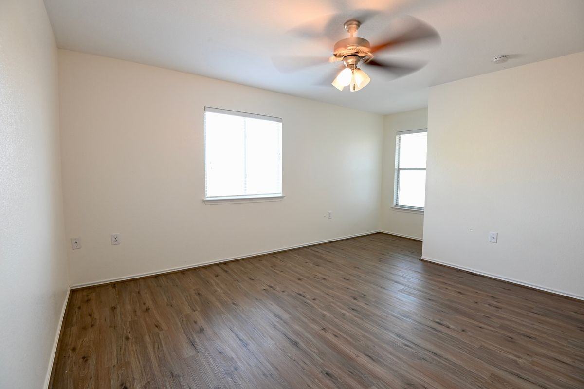 5820 Angel Dr - Photo 5 of 5