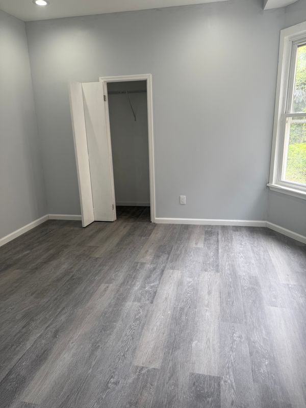 307 Spring St - Photo 7 of 10