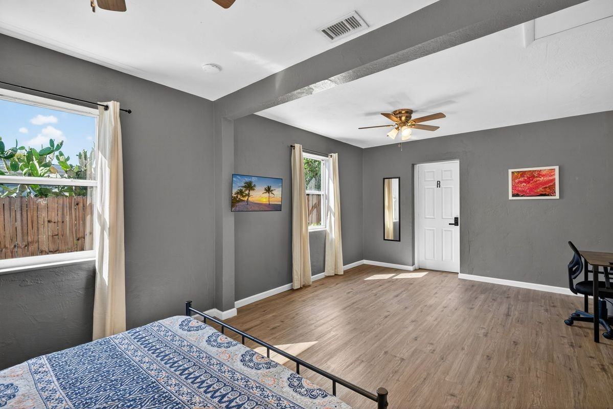 2159 Gerard Ct - Photo 5 of 23