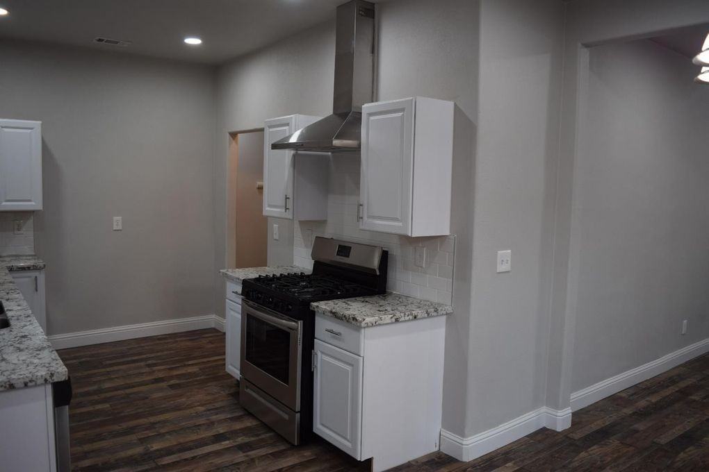 2601 N Thorne Ave - Photo 4 of 13
