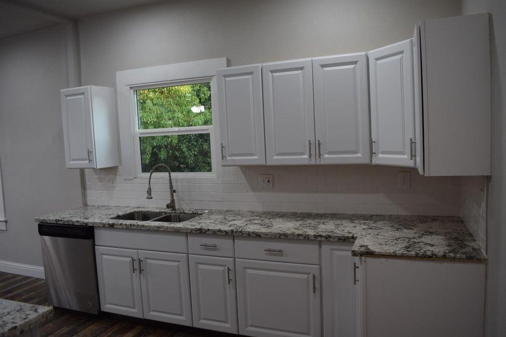 2601 N Thorne Ave - Photo 5 of 13