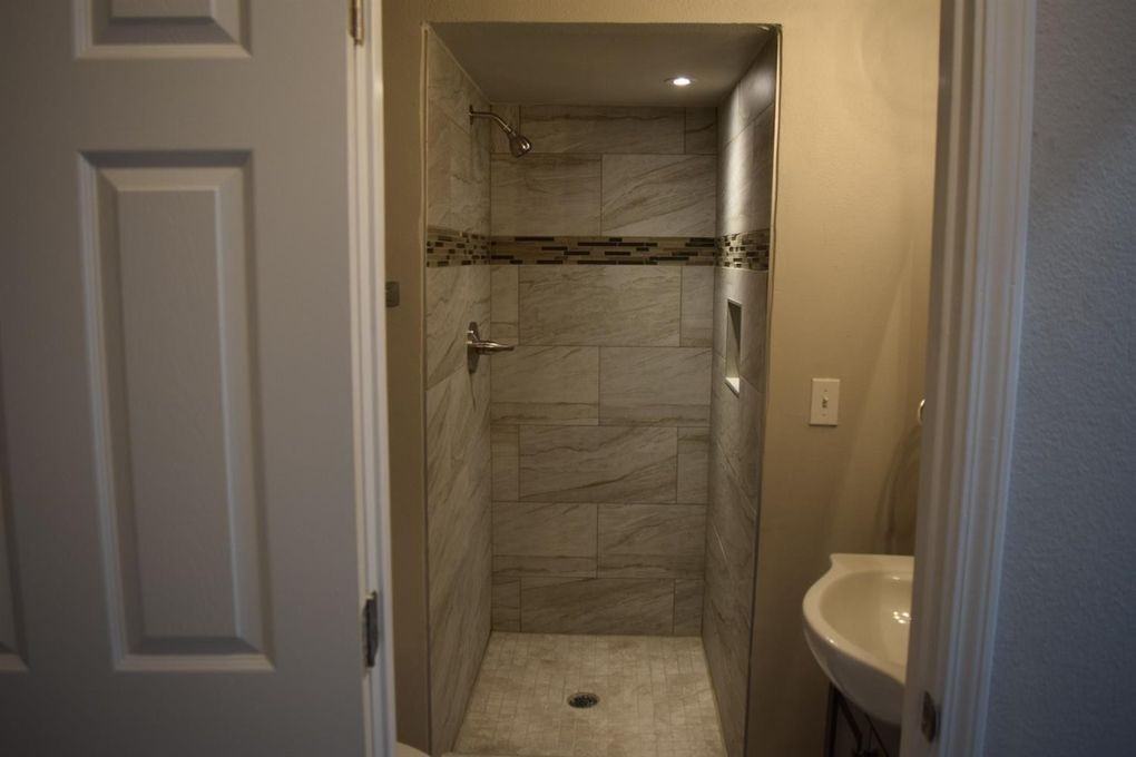 2601 N Thorne Ave - Photo 6 of 13