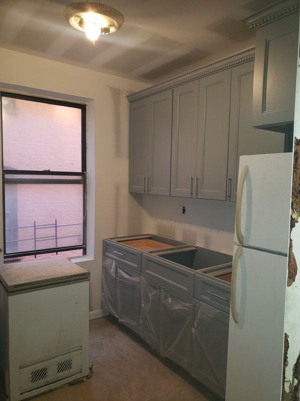 1921 Andrews Ave - Photo 7 of 9