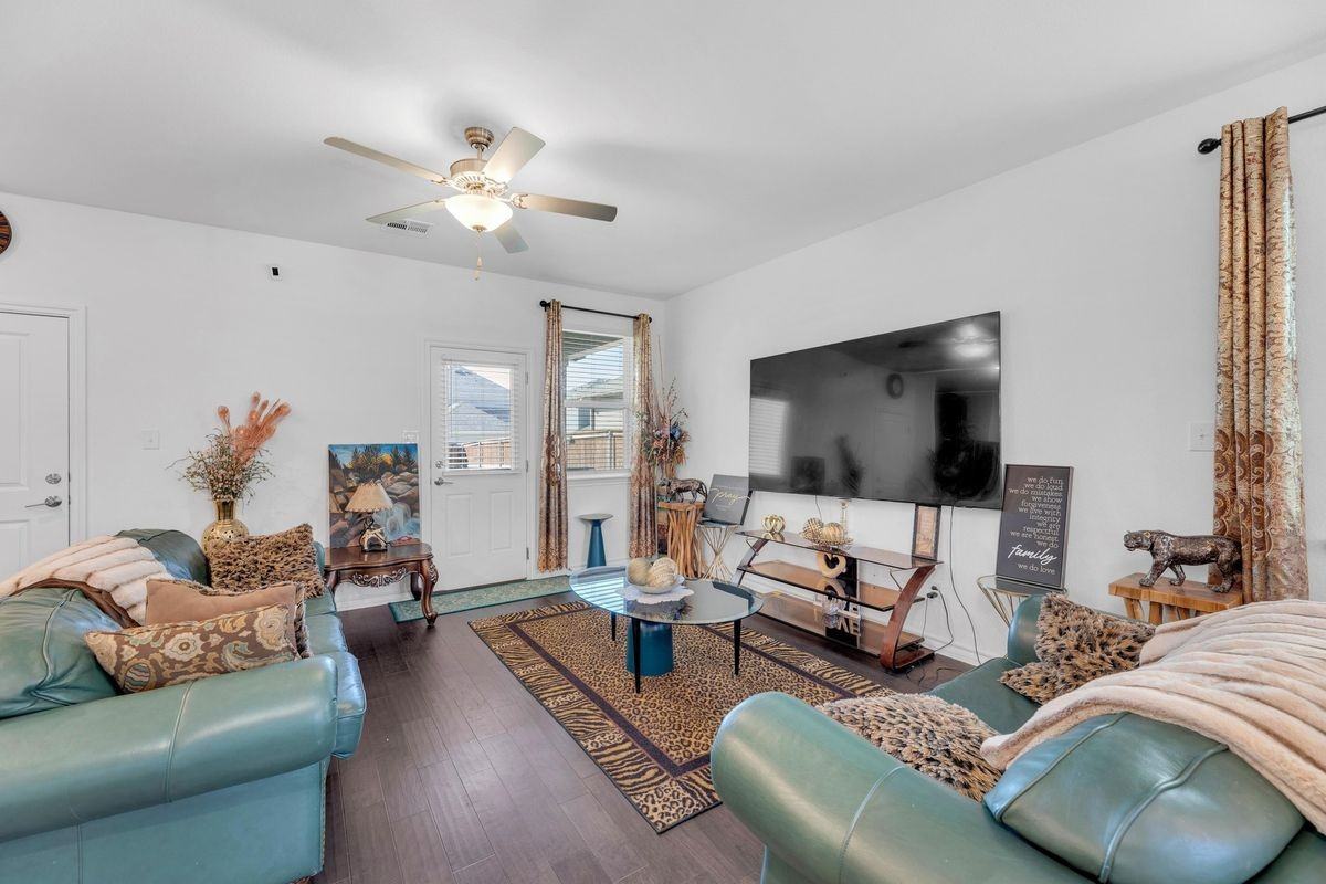 112 Gracie Way - Photo 7 of 28