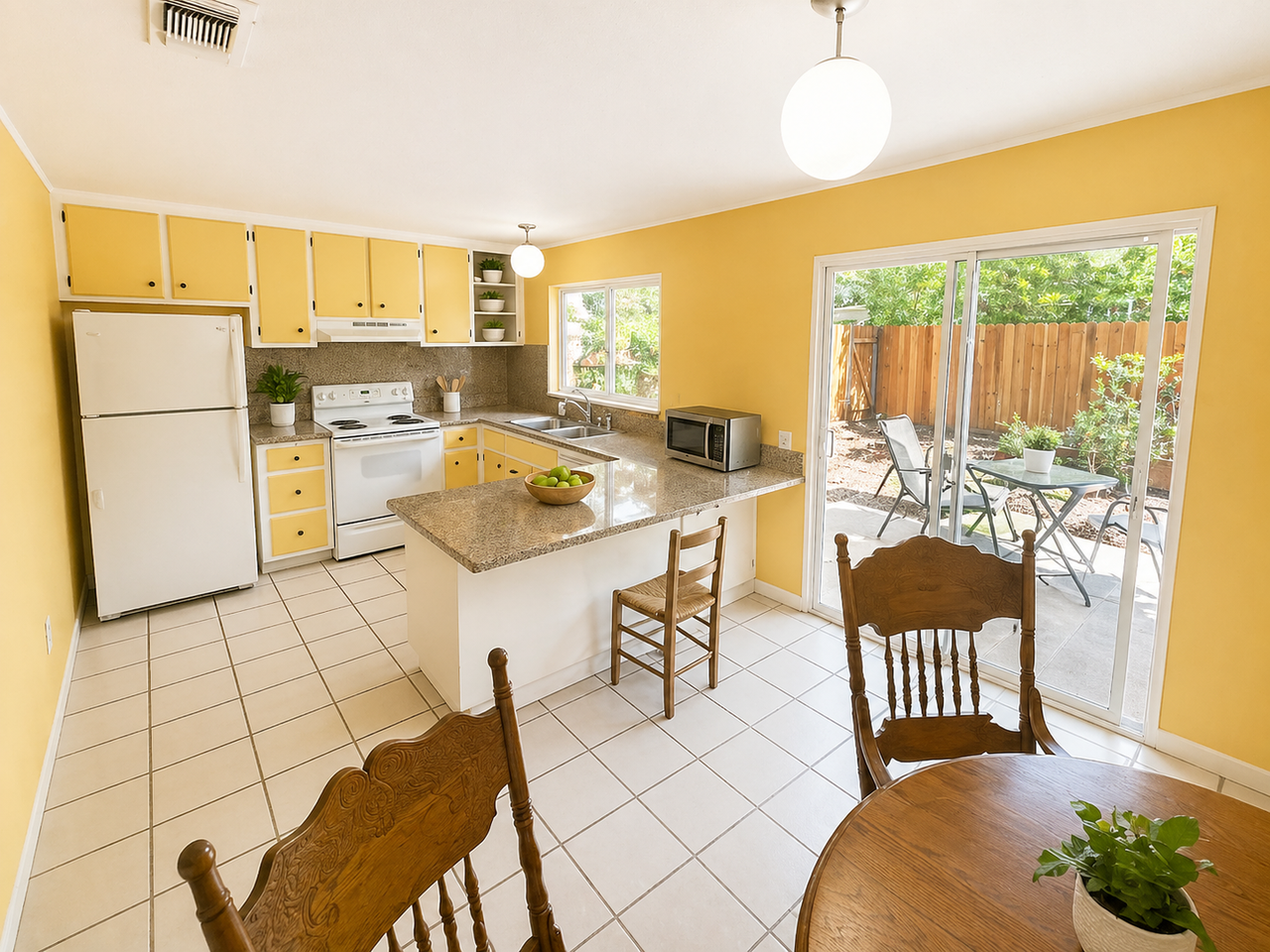 1536 Drake Dr - Photo 4 of 15