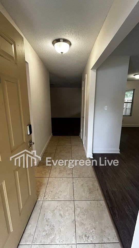 44 Callan Ct - Photo 2 of 22