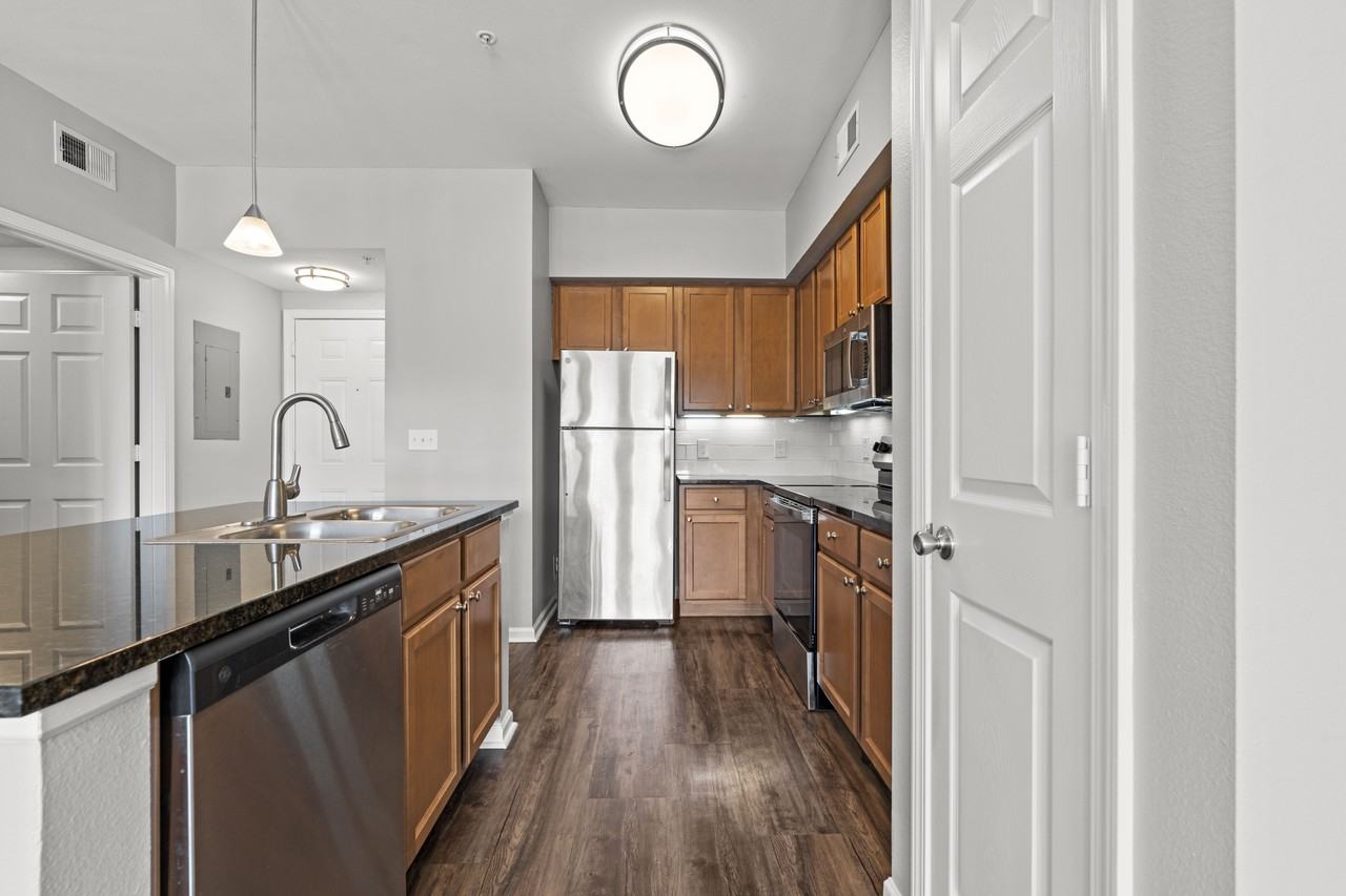 West End at City Center Apartment Homes - Photo 7 of 38