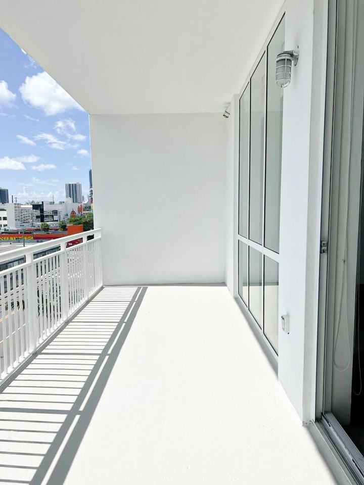 2700 N Miami Ave - Photo 6 of 17