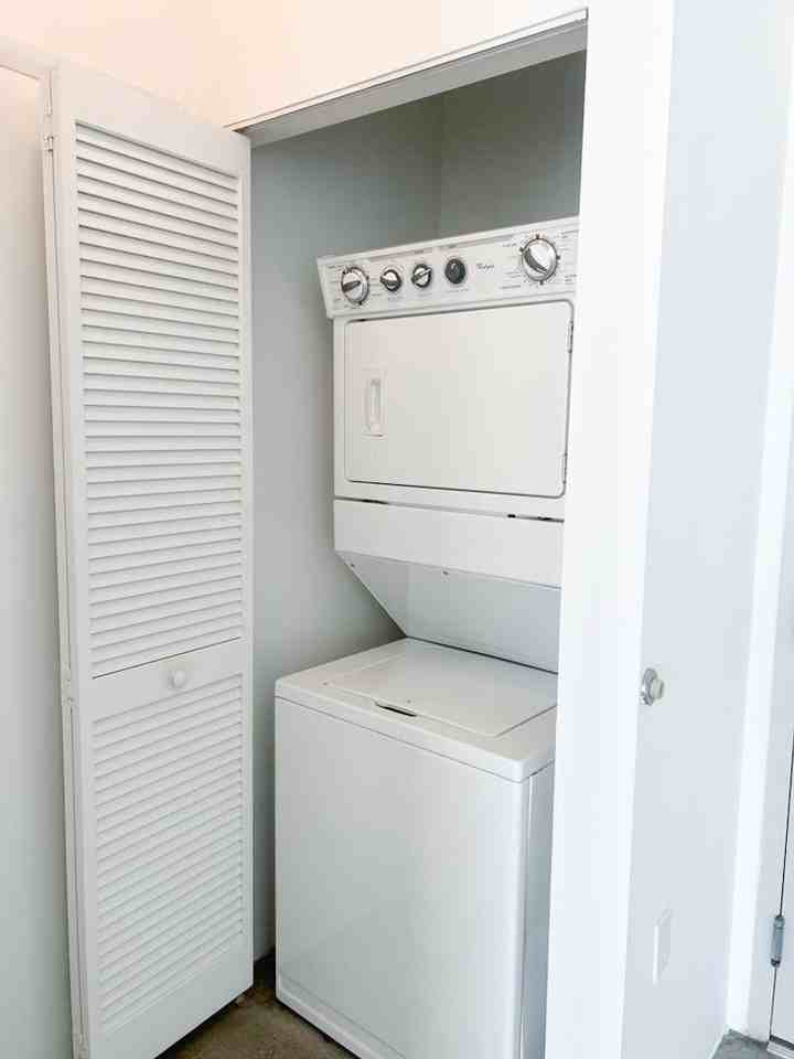 2700 N Miami Ave - Photo 7 of 17