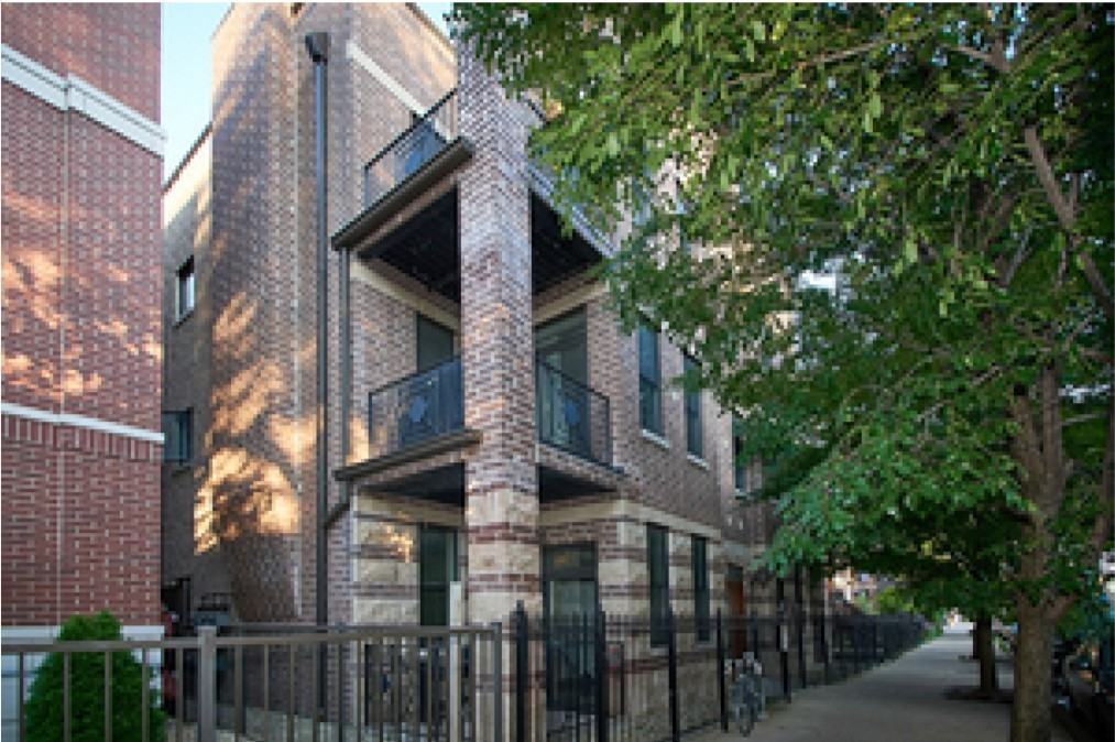 3917 N Kedzie Ave #3N
