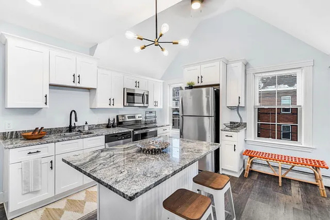48 Sever St - Photo 3 of 14