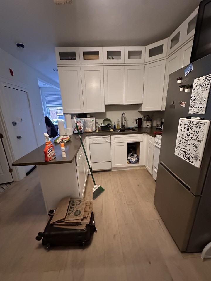 22 Irving St #2 - Photo 2 of 2