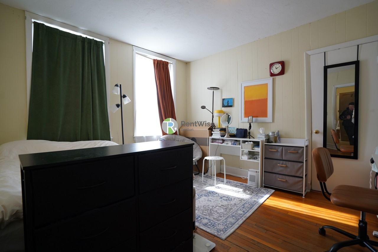 95 Gordon St #15