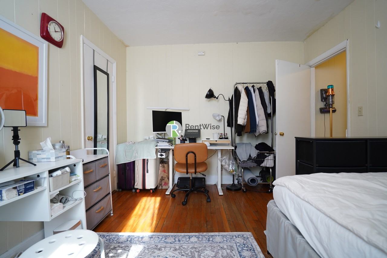 95 Gordon St #15 - Photo 3 of 12